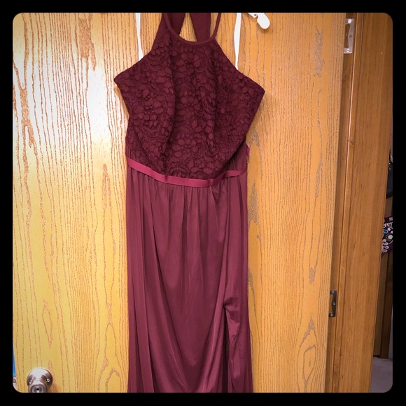 Bridesmaid dress burgundy/ wine.NWT-David’s bridal - Picture 1 of 4